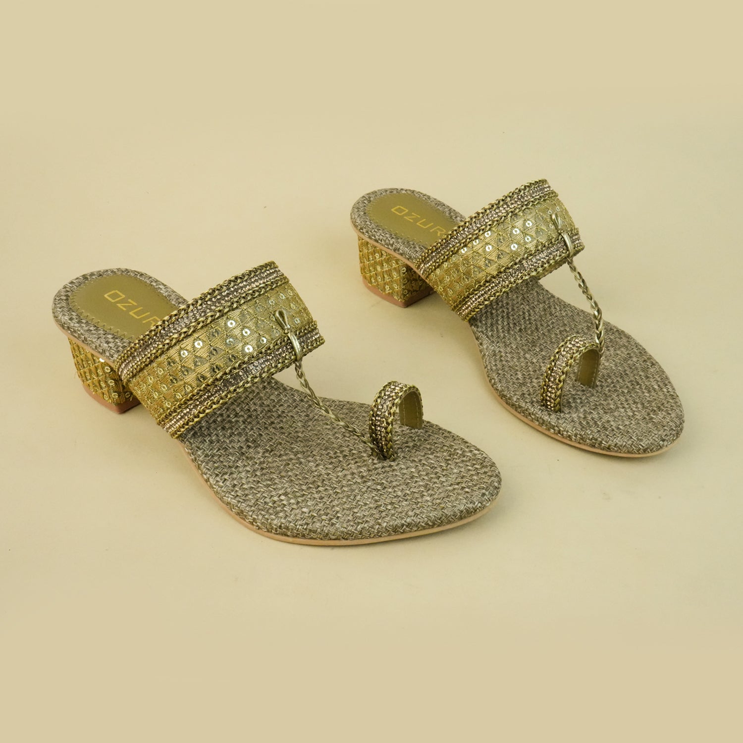 Veera Jute Kolhapuri