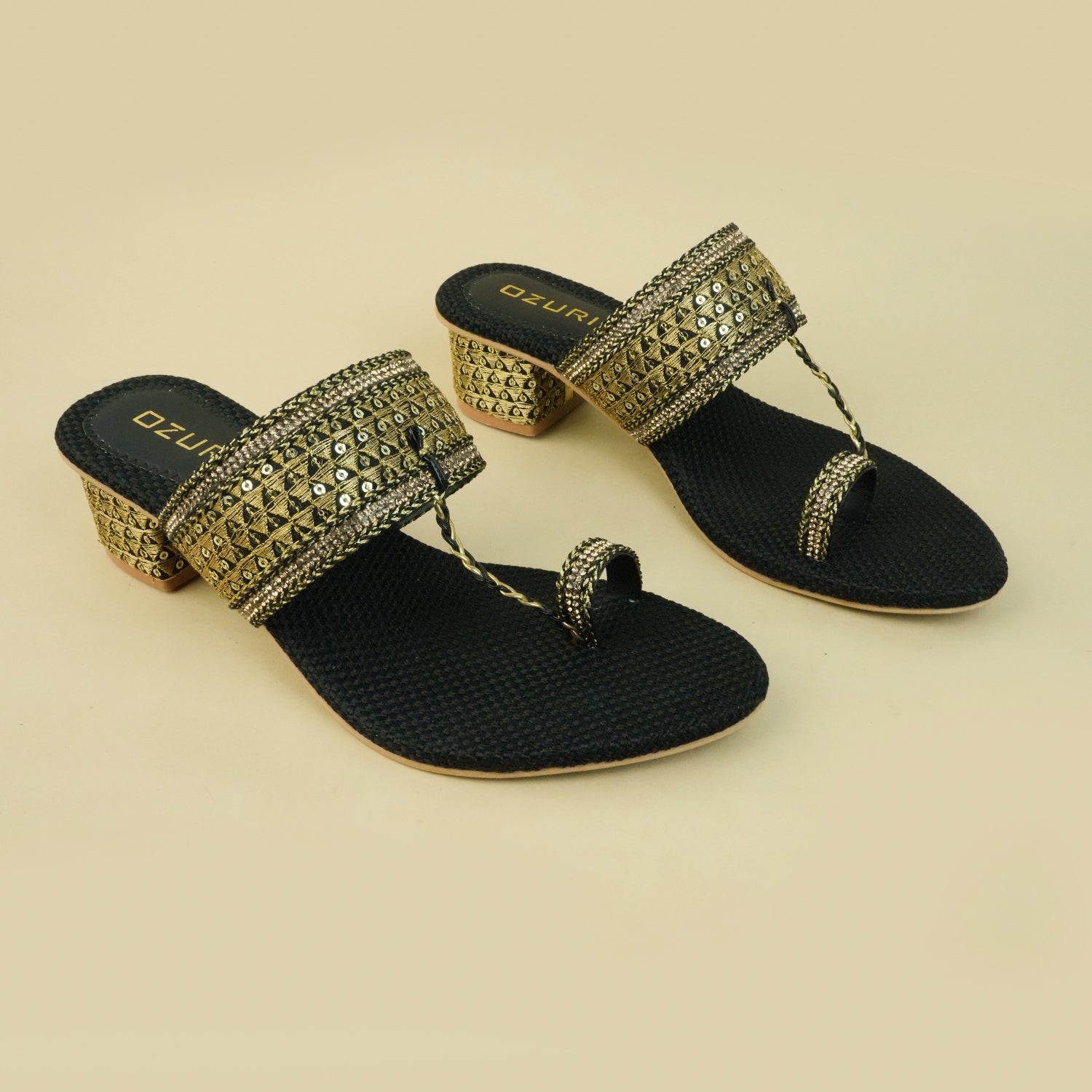 Veera Jute Kolhapuri