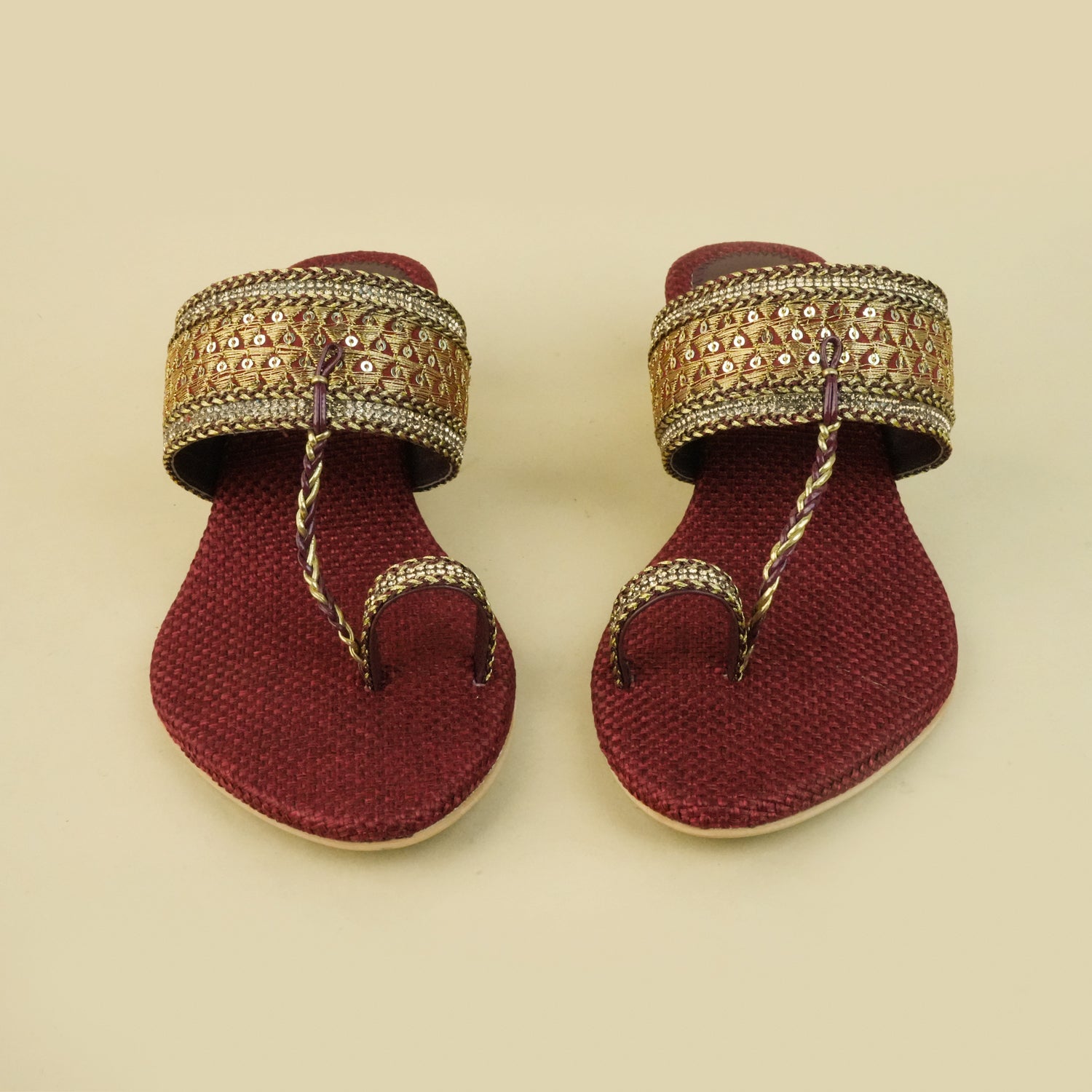 Veera Jute Kolhapuri