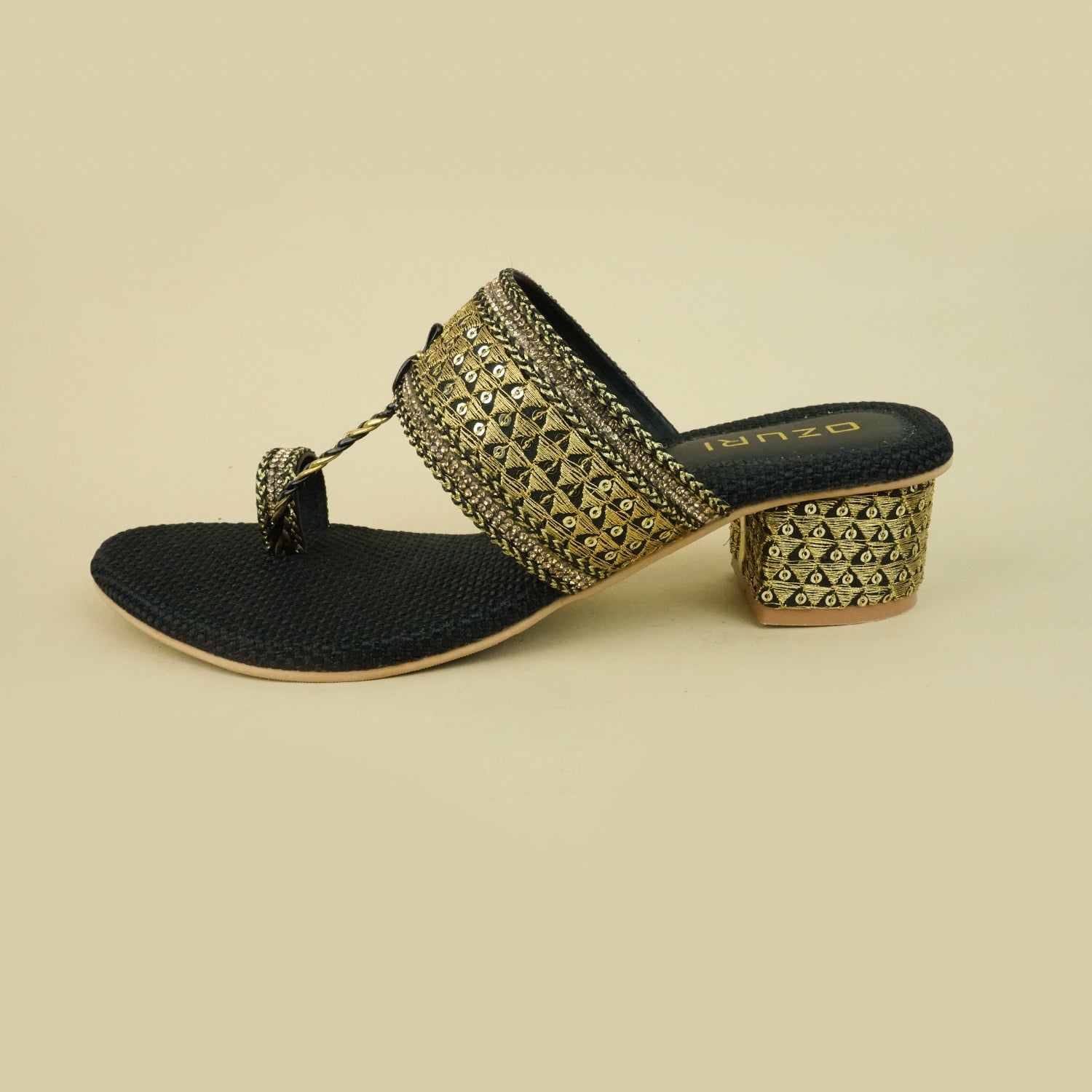 Veera Jute Kolhapuri