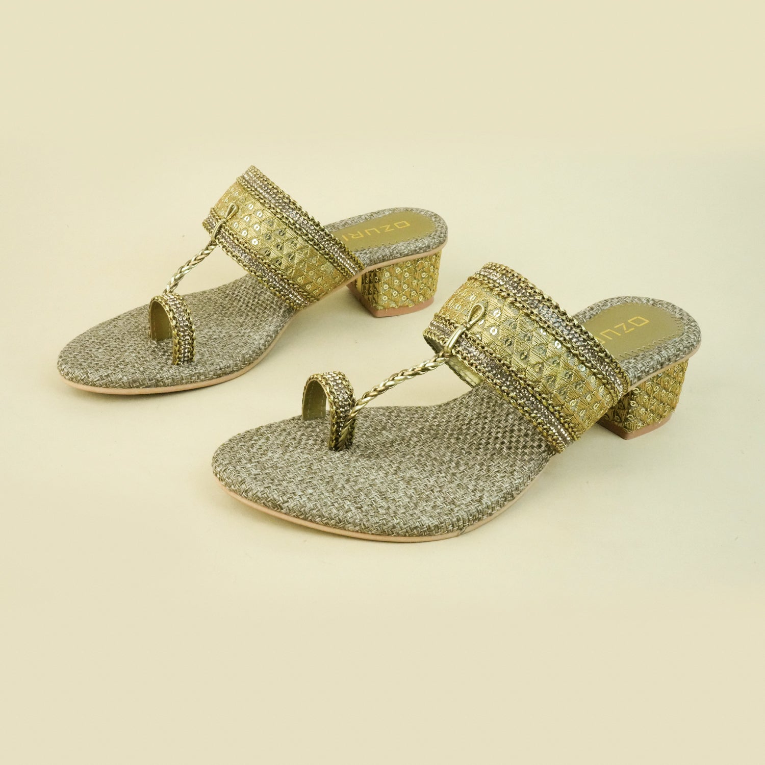 Veera Jute Kolhapuri