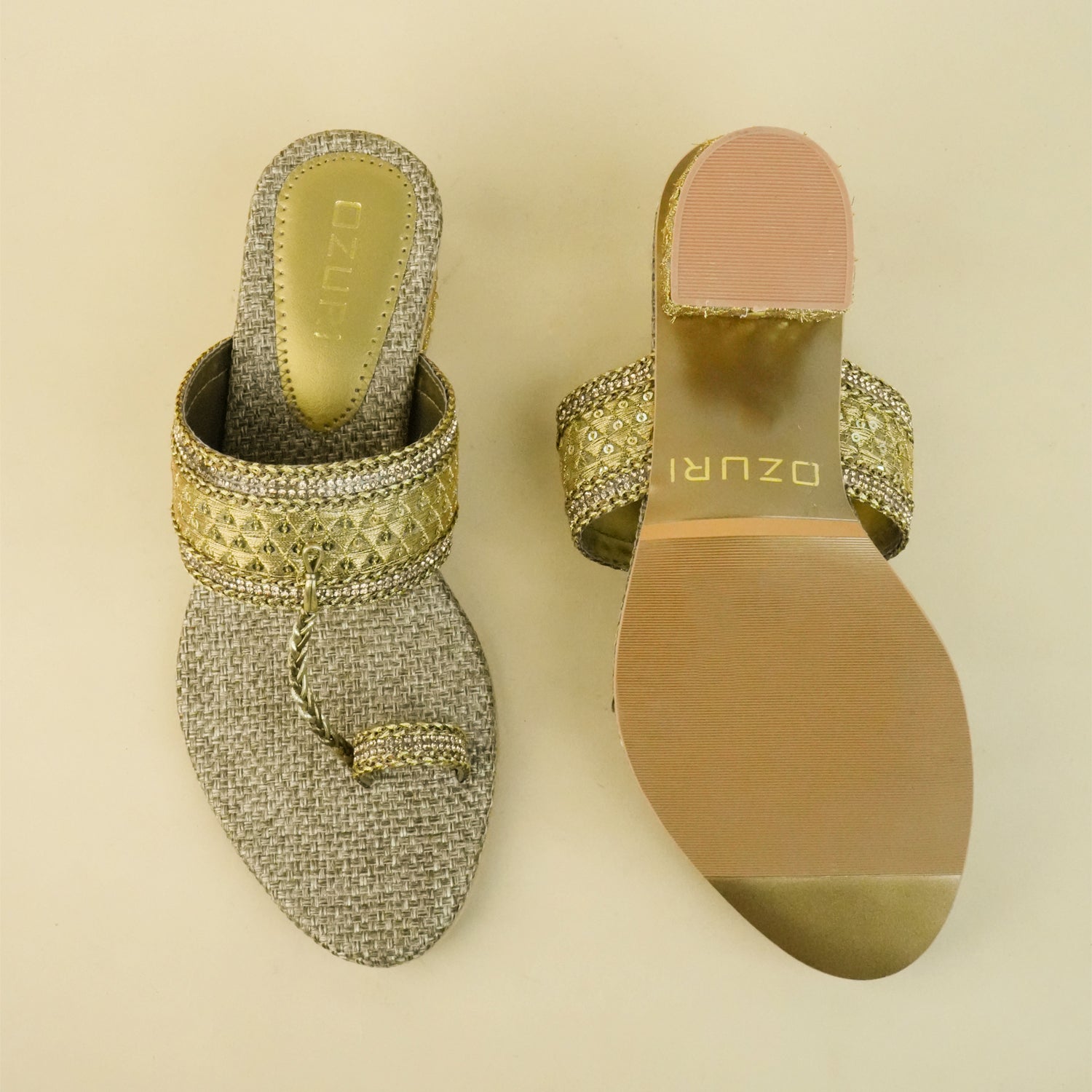 Veera Jute Kolhapuri