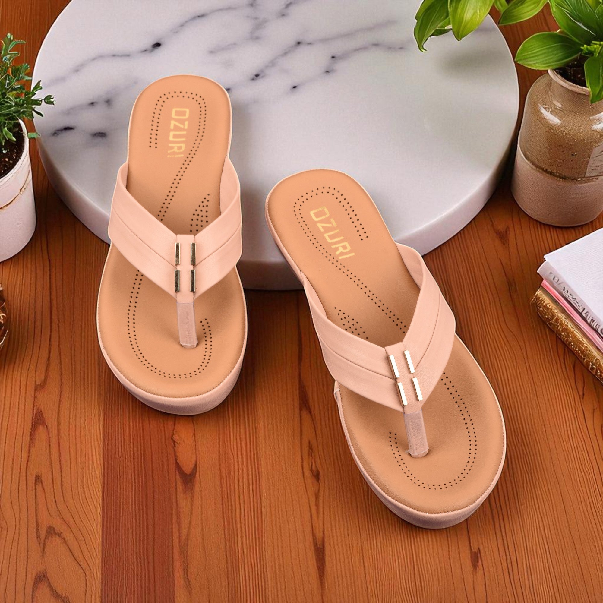 Ozuri Women’s Black Comfort Toe-Ring Flats – Stylish Daily Wear Sandals