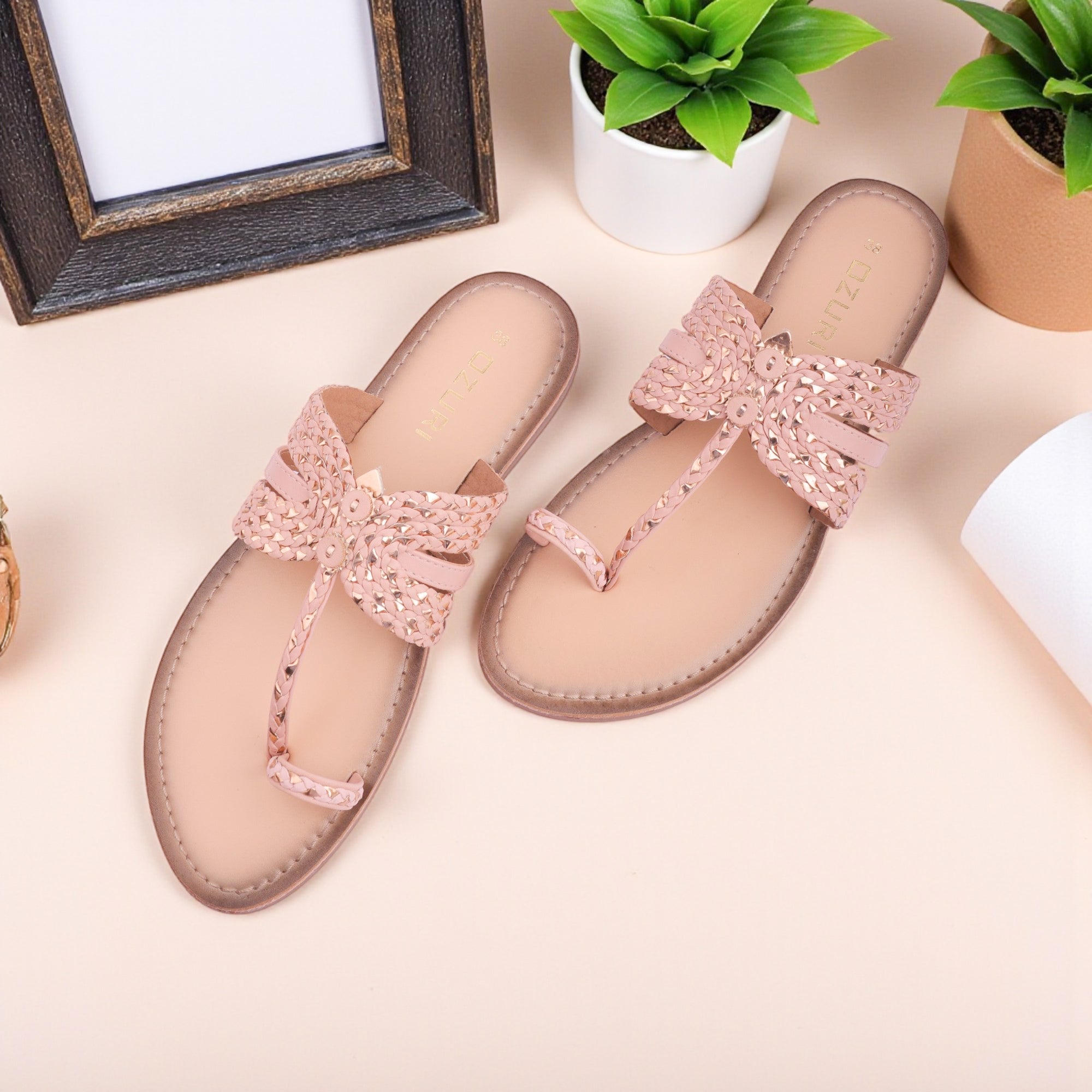 Embellished Handcrafted Toe Ring Flats for Women