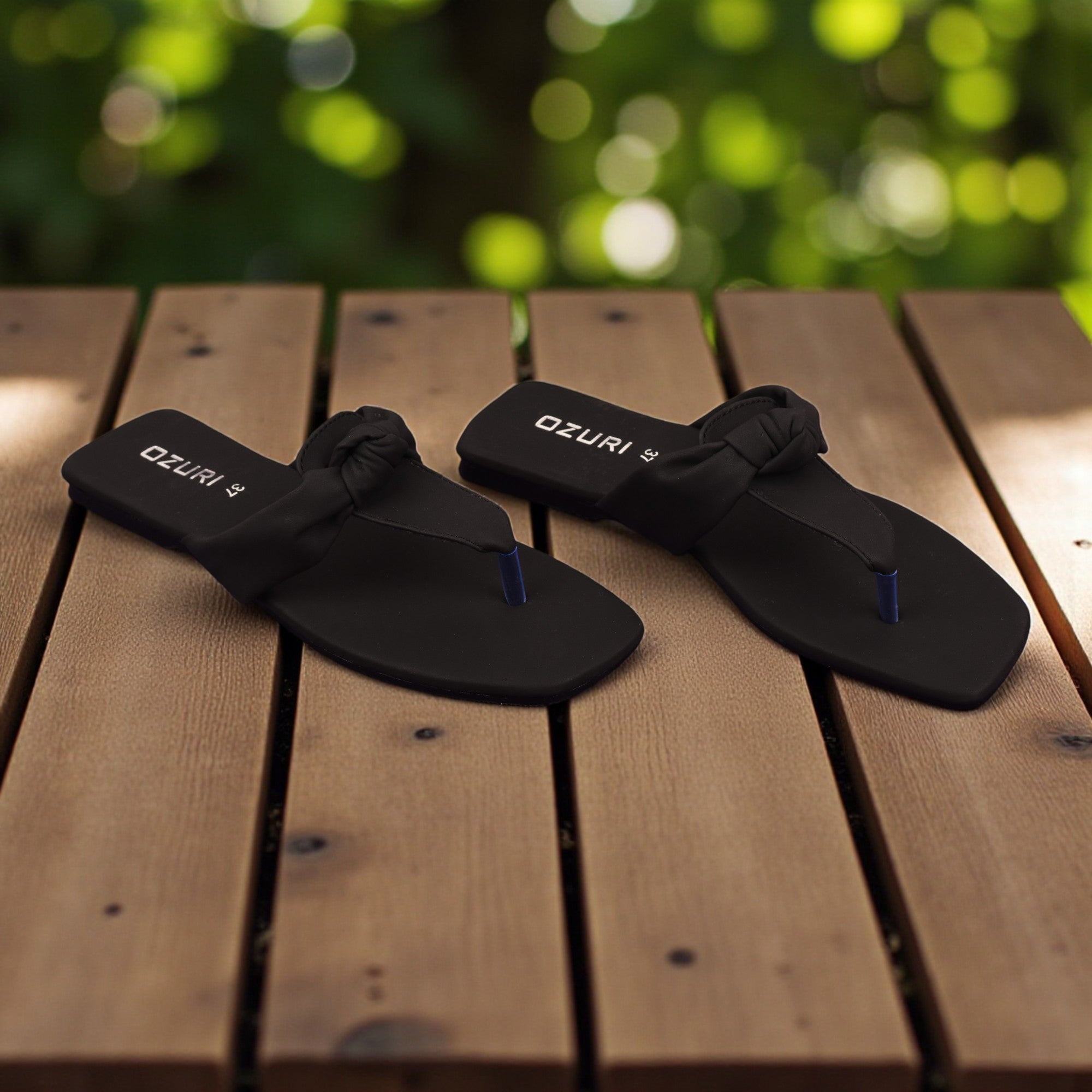 Trendy Knotted Strap Flat Sandal for Women