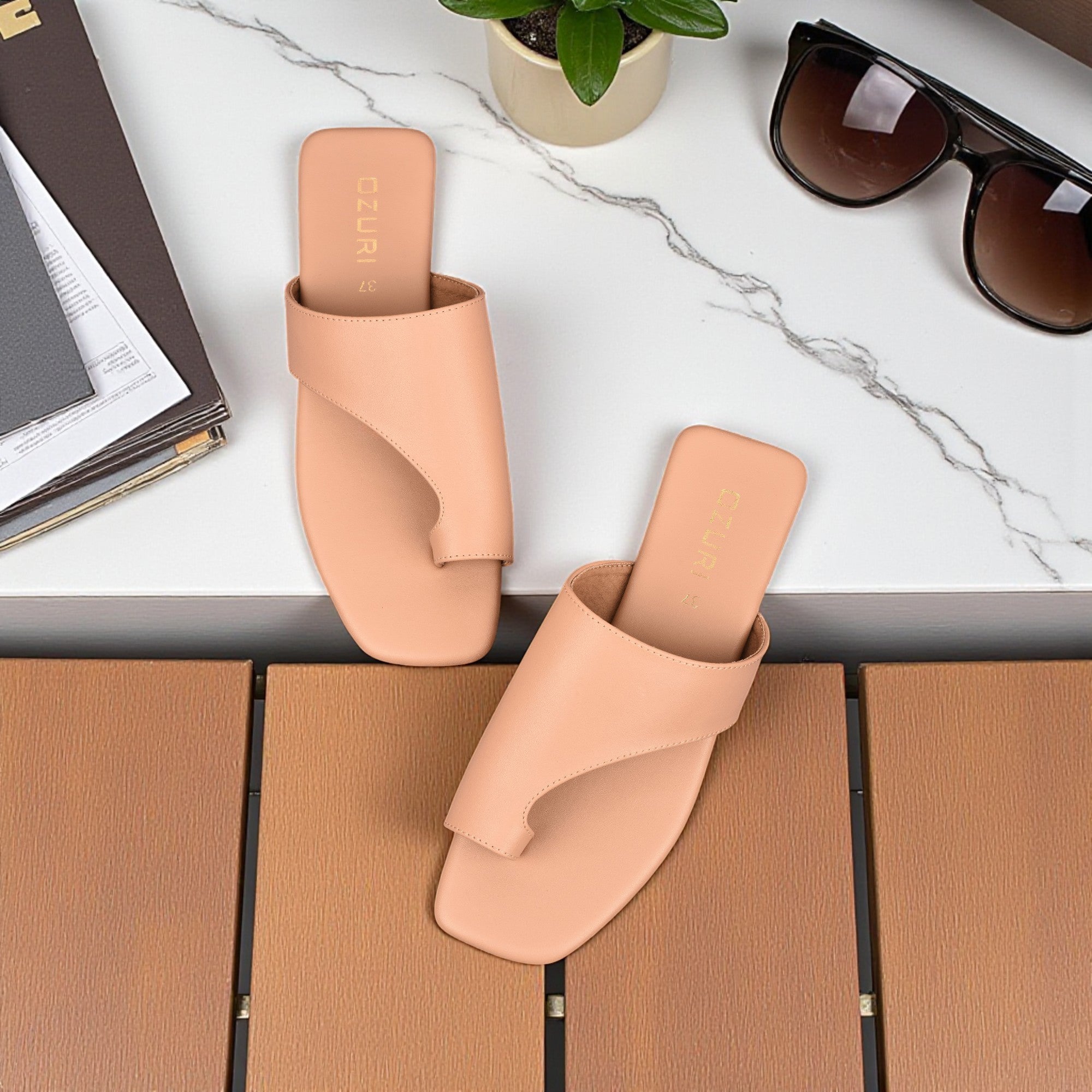 Modern Slip-On Toe Loop Flat Sandal for Women