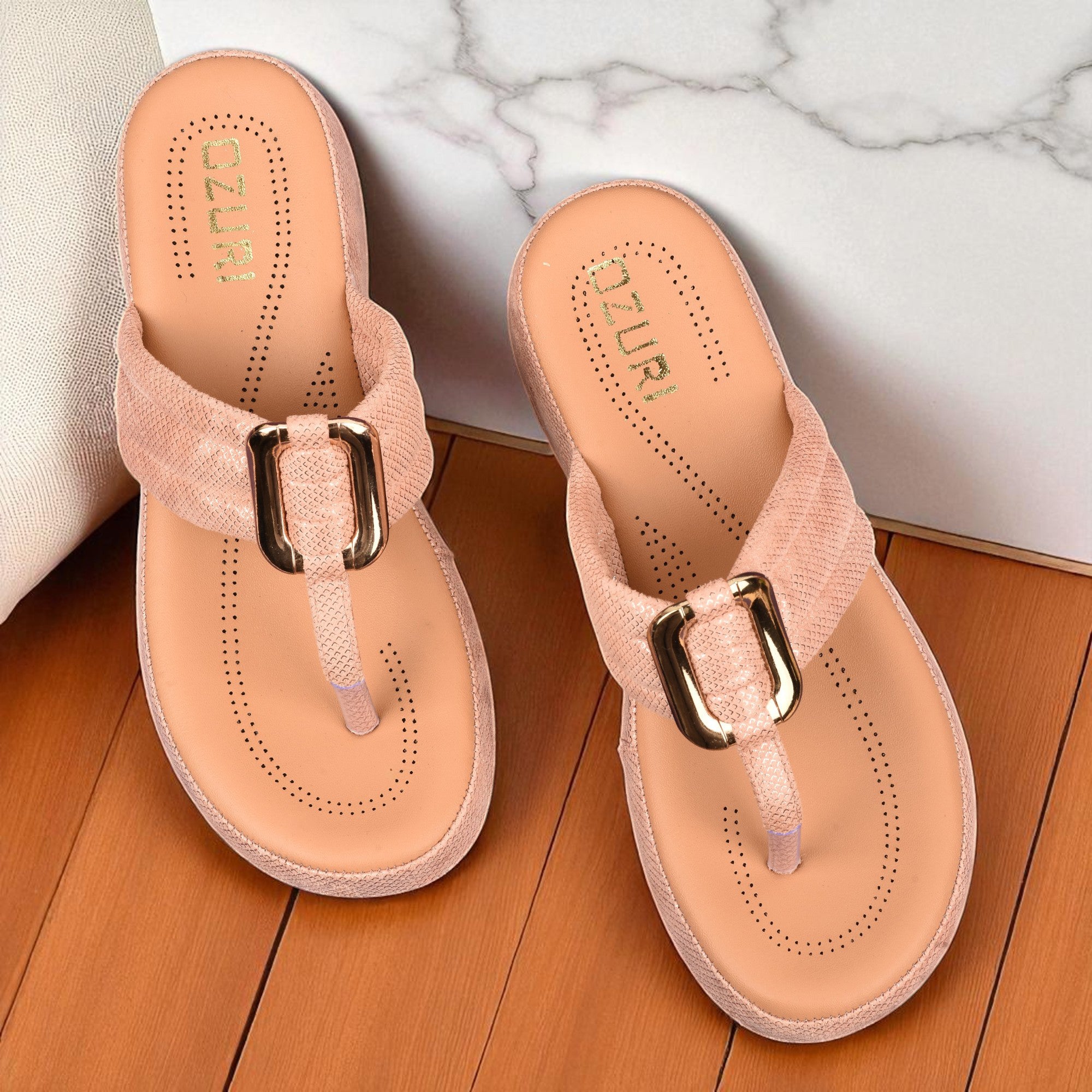 Women's Elegant Grey Textured Wedge Toe-Ring Sandal with Buckle Detail