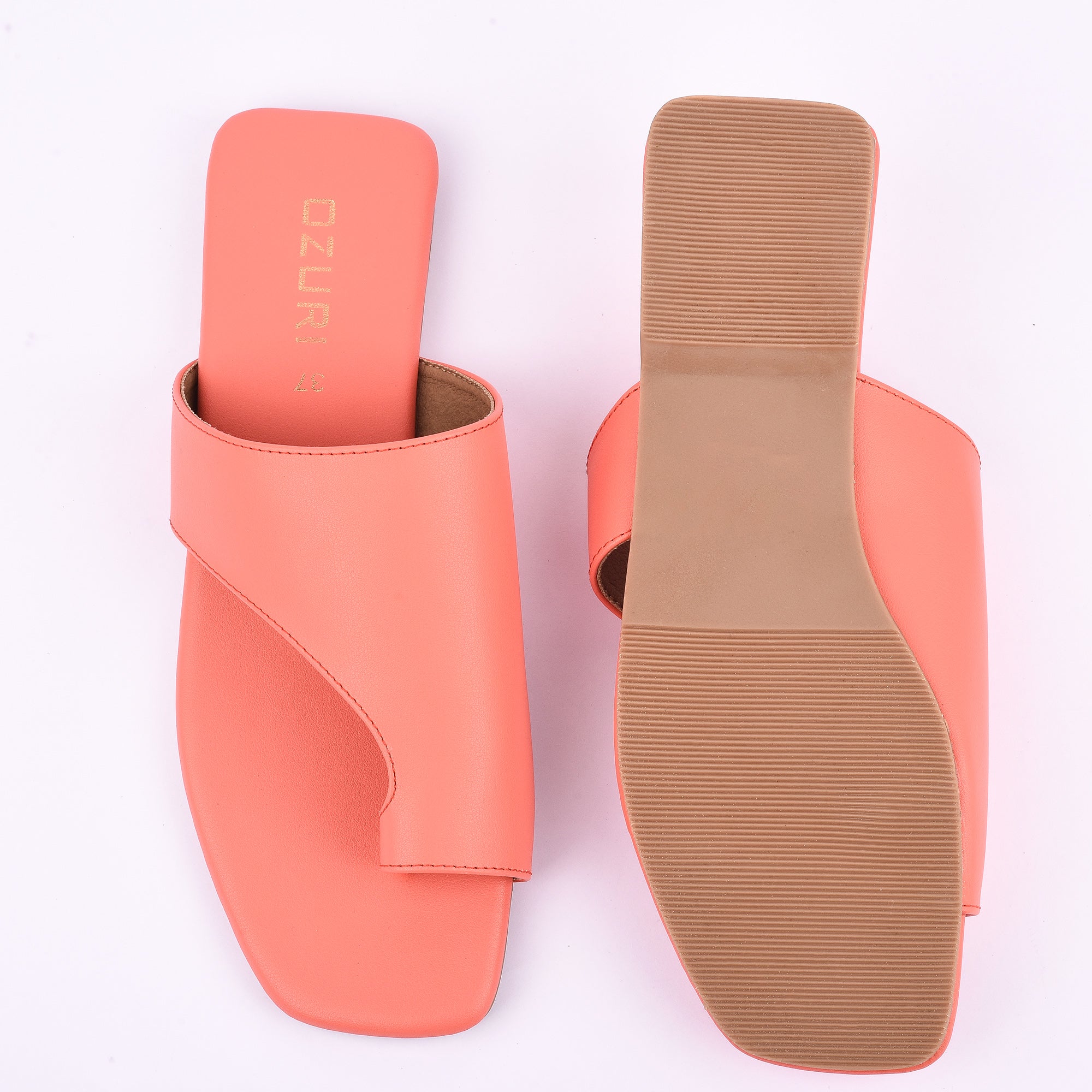 Modern Slip-On Toe Loop Flat Sandal for Women