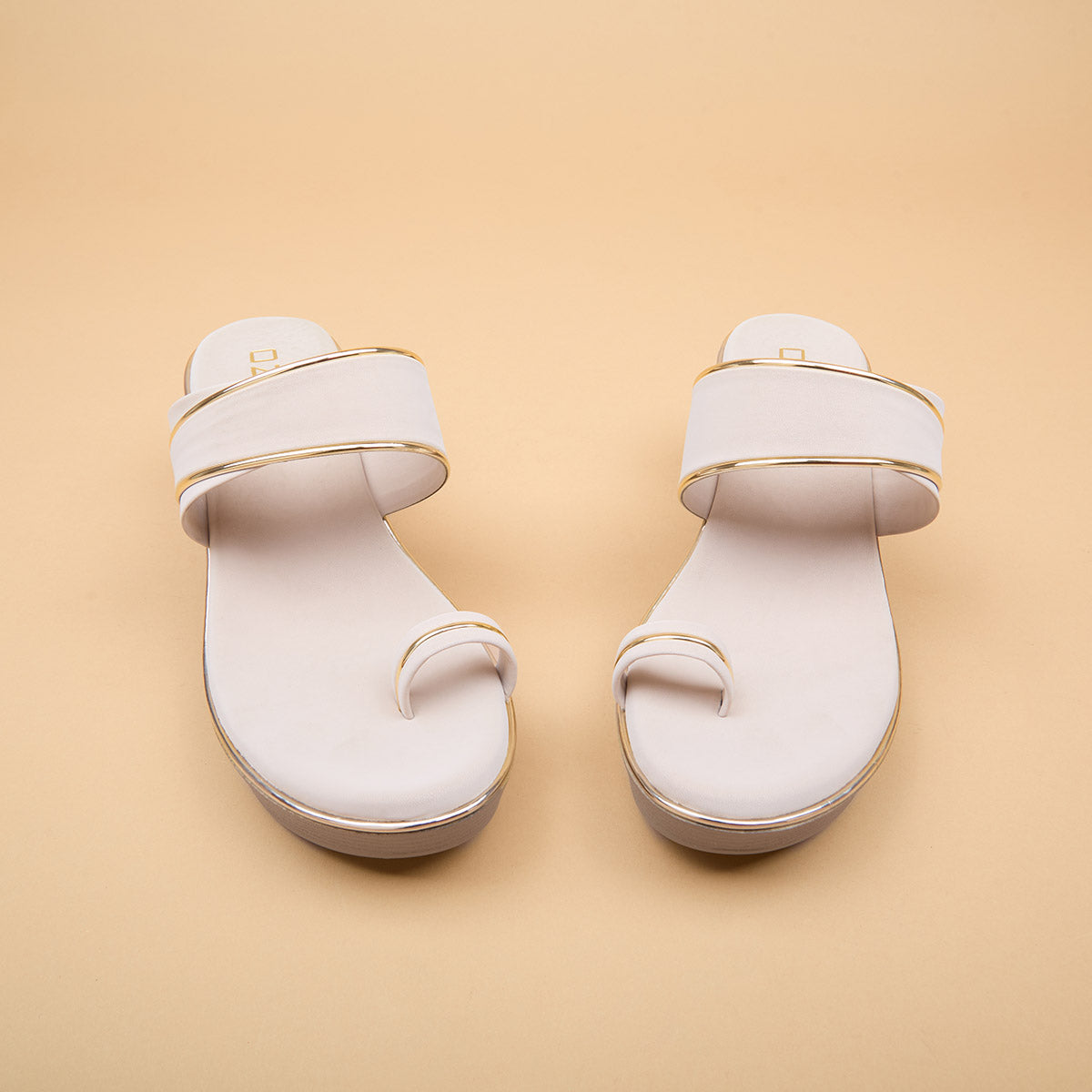 Rhea Comfortable Toe Ring Wedges