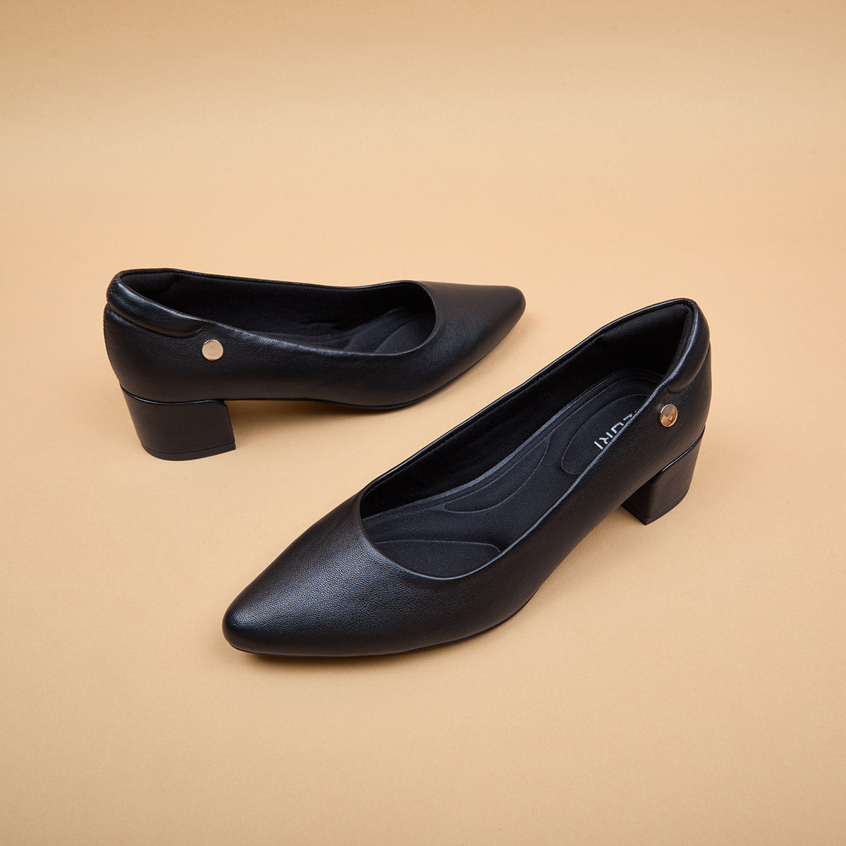 Noele Leather Pumps